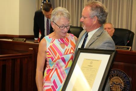 Chairman gives pardon document to Stanley